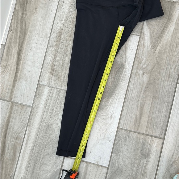 Lululemon Athletica Black Performance Leggings - Picture 10 of 10